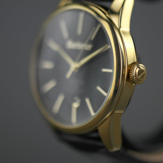 Barbour Leighton un reloj súper especial para caballero chapado en oro con correa de cuero 