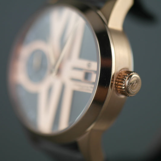 Constantin Weisz vergoldete Automatik-Armbanduhr mit 30 Steinen und grauem Armband