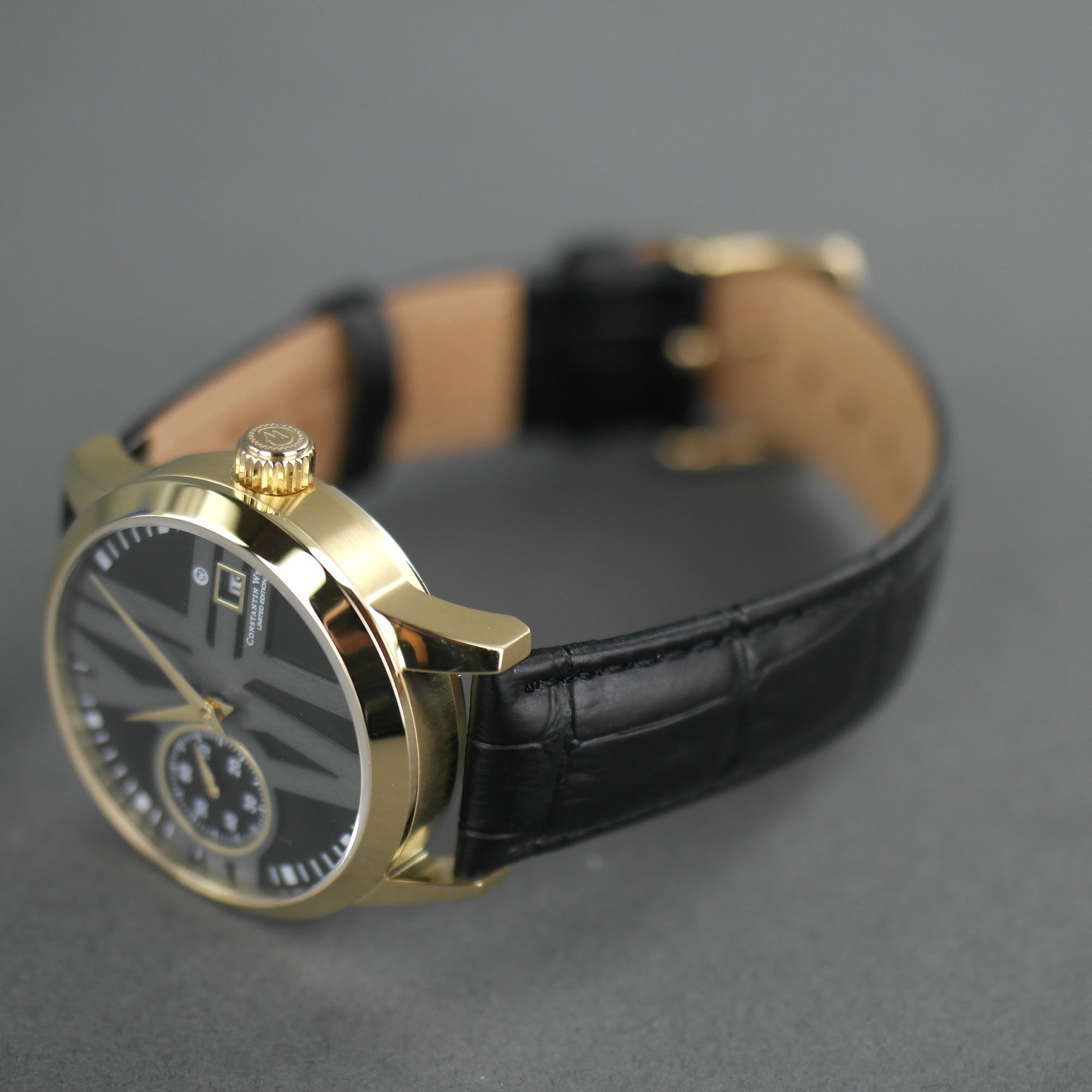 Constantin Weisz vergoldete Automatik-Armbanduhr mit 30 Steinen und schwarzem Armband
