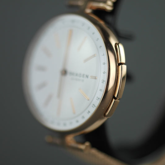 Skagen Hybrid Smartwatch – Signature T-Bar-Uhr aus rosévergoldetem Edelstahl mit Milanaise-Armband