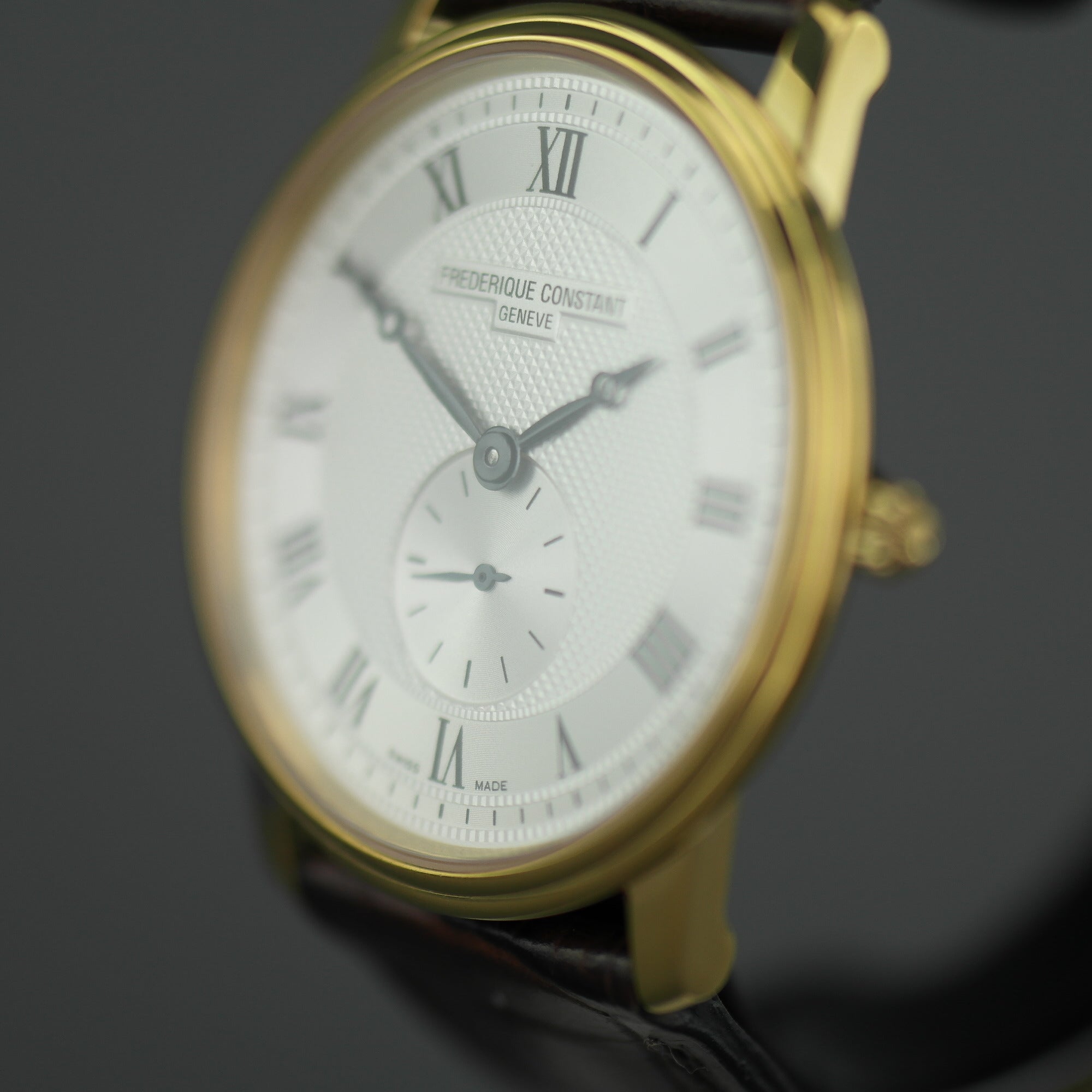 Frederique Constant Reloj de pulsera Slimline chapado en oro