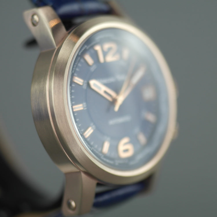 Hora de Moscú a World Timer Reloj de pulsera automático con esfera azul