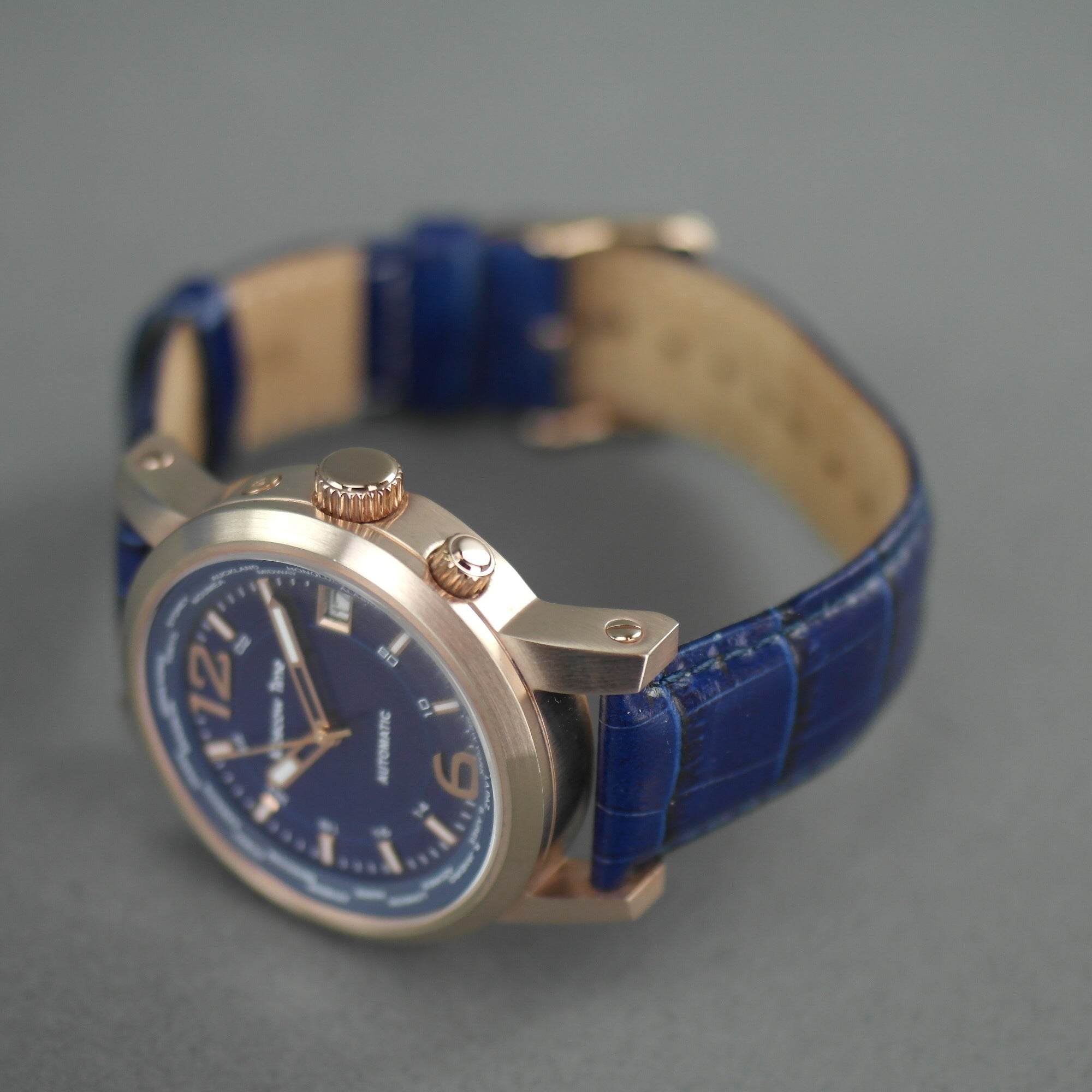 Moscow Time a World Timer Automatic wristwatch with blue dial