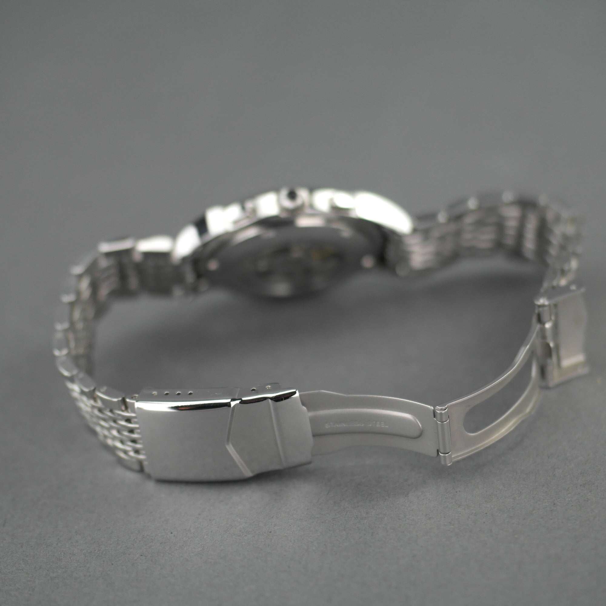 Constantin Weisz Classic Automatik-Armbanduhr mit 20 Steinen und Armband