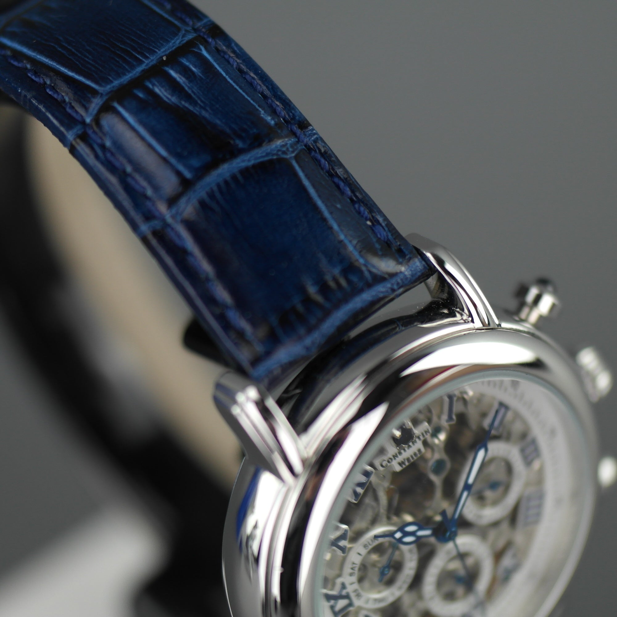 Constantin Weisz Skeleton Automatik-Armbanduhr mit blauem Lederarmband