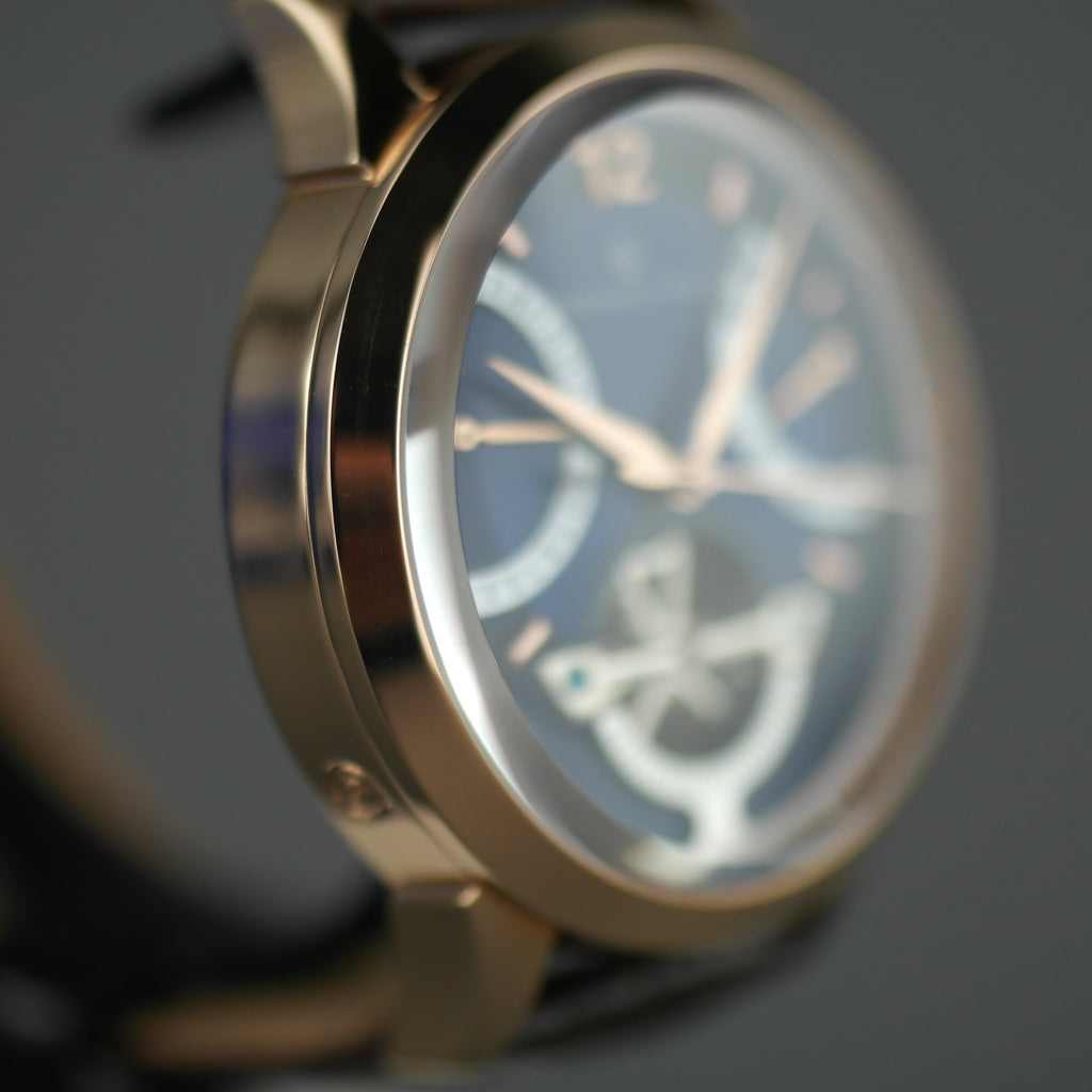 Constantin Weisz Reloj de pulsera automático chapado en oro 38 joyas movimiento de corazón abierto correa de cuero