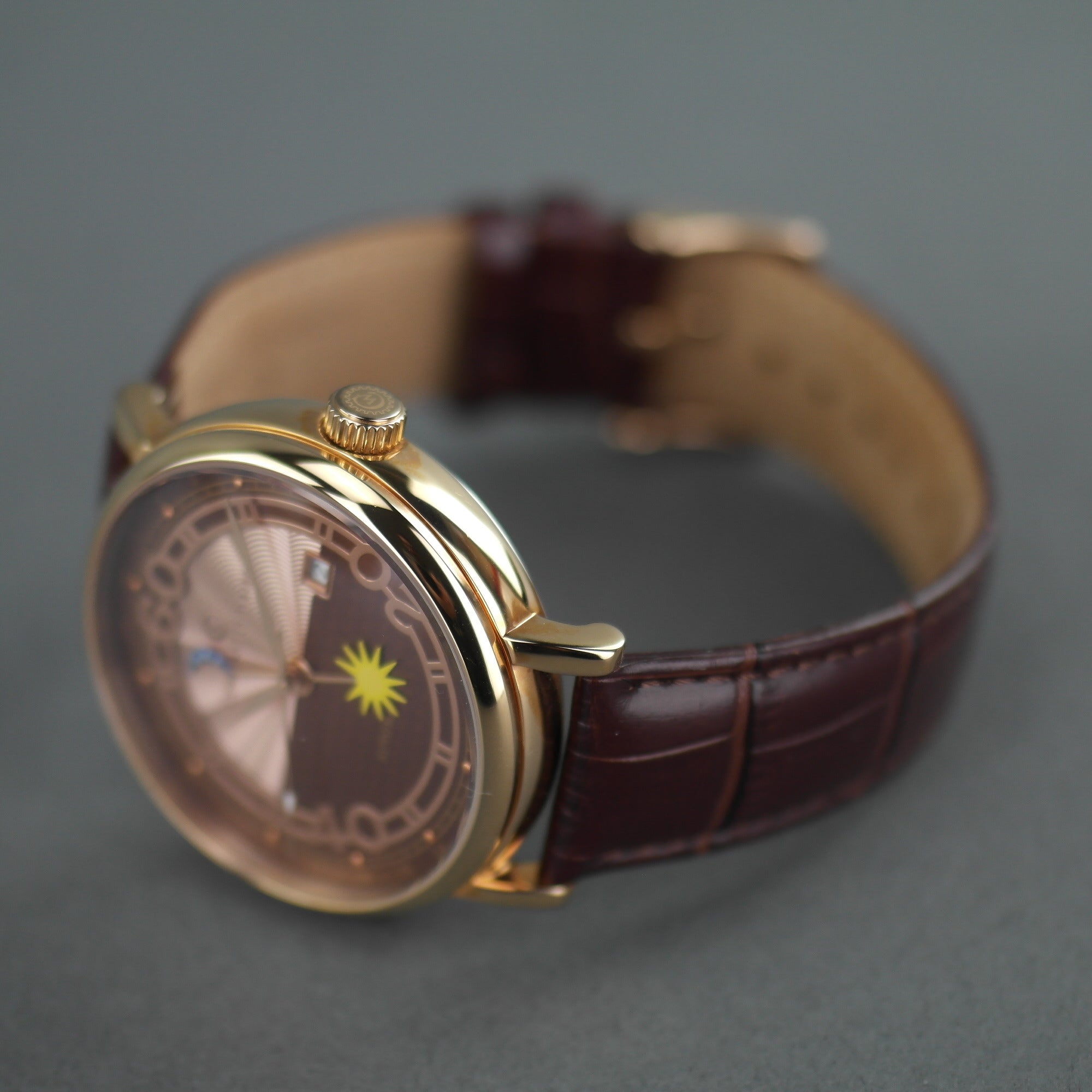 Constantin Weisz Vergoldete automatische 21-Juwelen-Armbanduhr mit Lederarmband Sun Moon