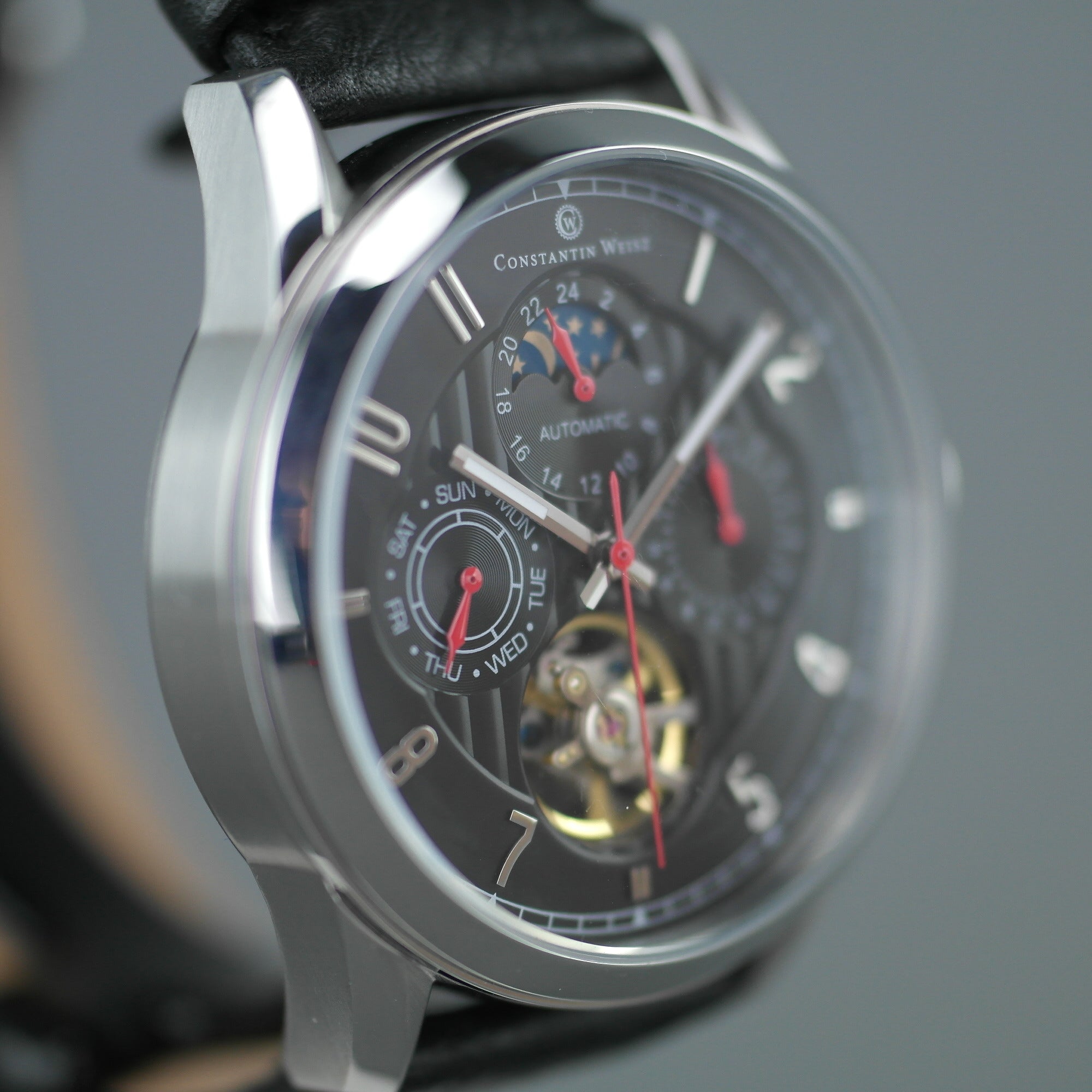 Constantin Weisz Automatikuhr mit 20 Juwelen und schwarzem Lederarmband
