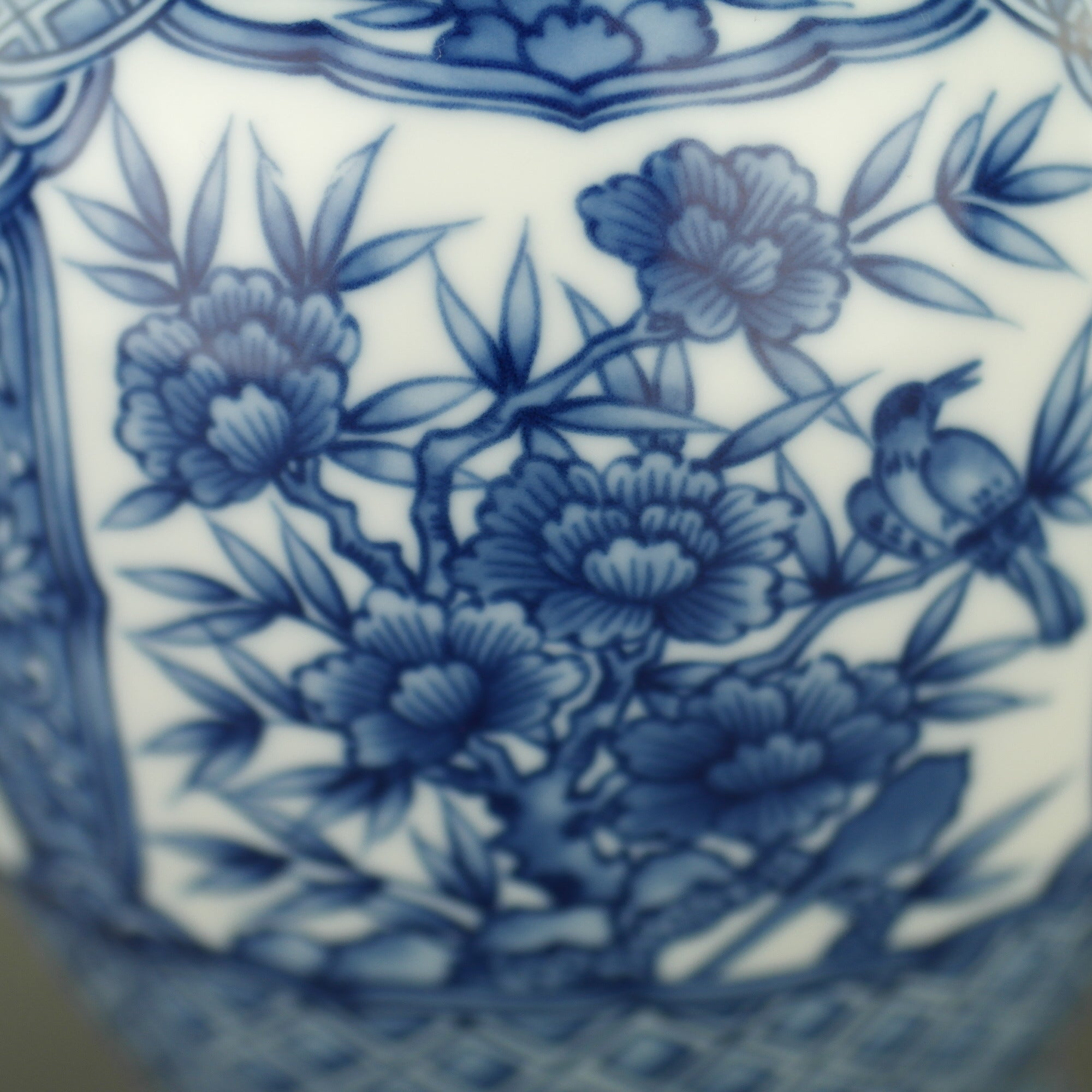 Oriental blue flowers vase "Dragon Peak" by the Sanyo Porcelain Company