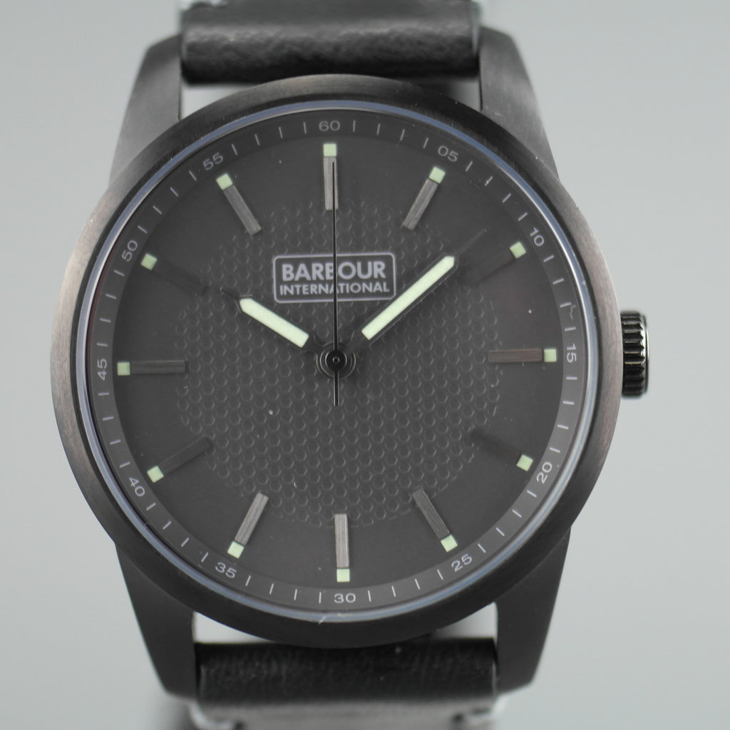 Barbour Jarrow schwarze Armbanduhr, schwarzes Zifferblatt und Lederarmband 