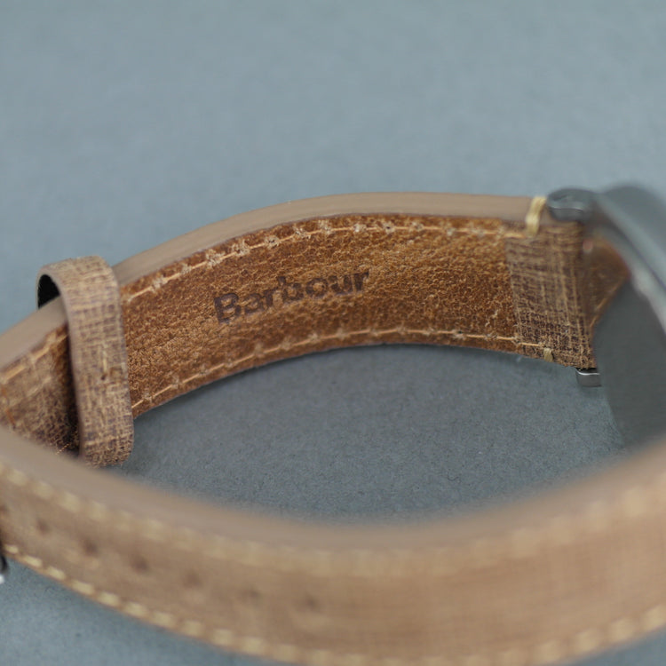 Barbour International Beacon Drive Armbanduhr, graues Zifferblatt mit Datum und braunem Lederarmband