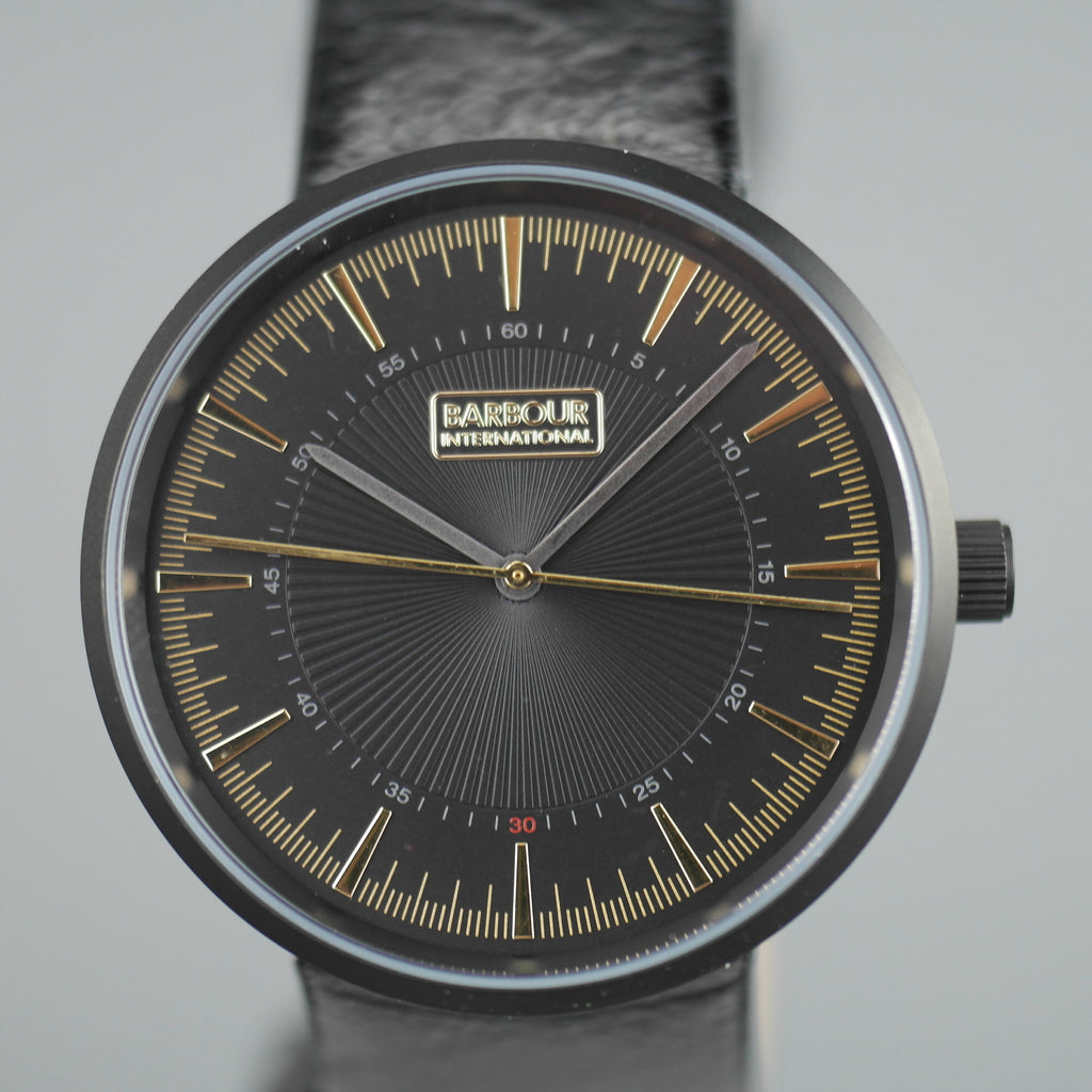 Lässige schwarze Armbanduhr von Barbour International mit schwarzem Lederarmband 