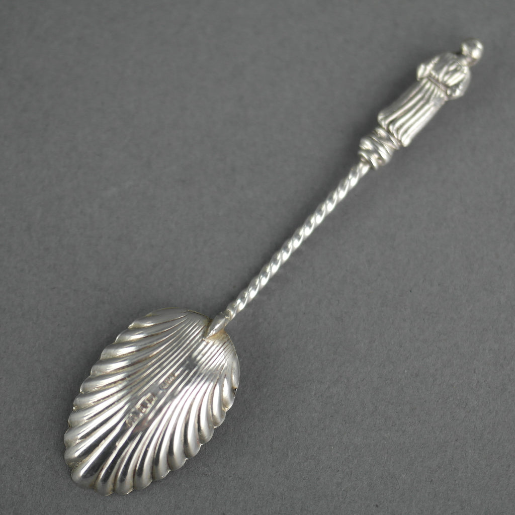 Cuchara antigua de plata de ley de 1898 William Devonport Apóstol y cuenco de concha