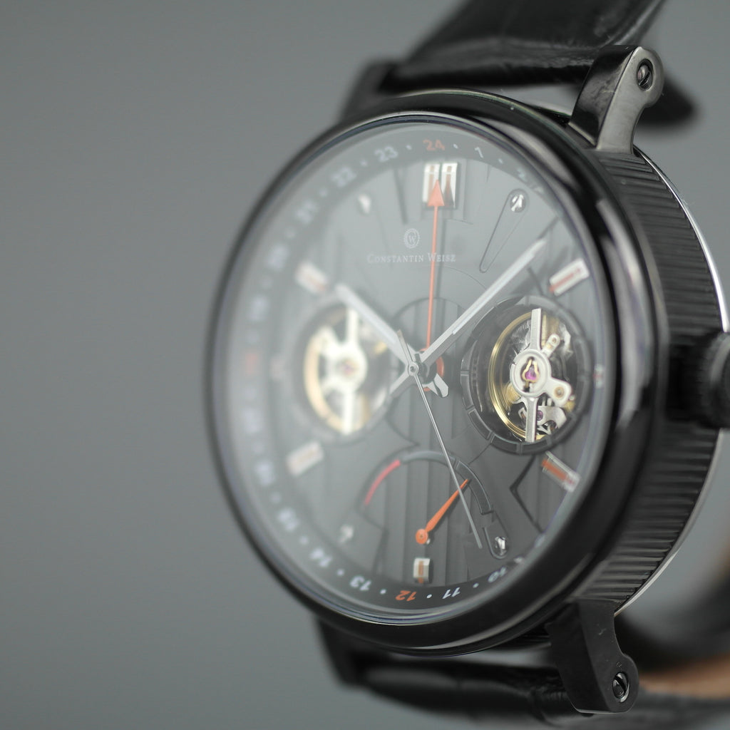 Constantin Weisz Automatik-Armbanduhr mit doppeltem Herz, ganz in Schwarz und Lederarmband