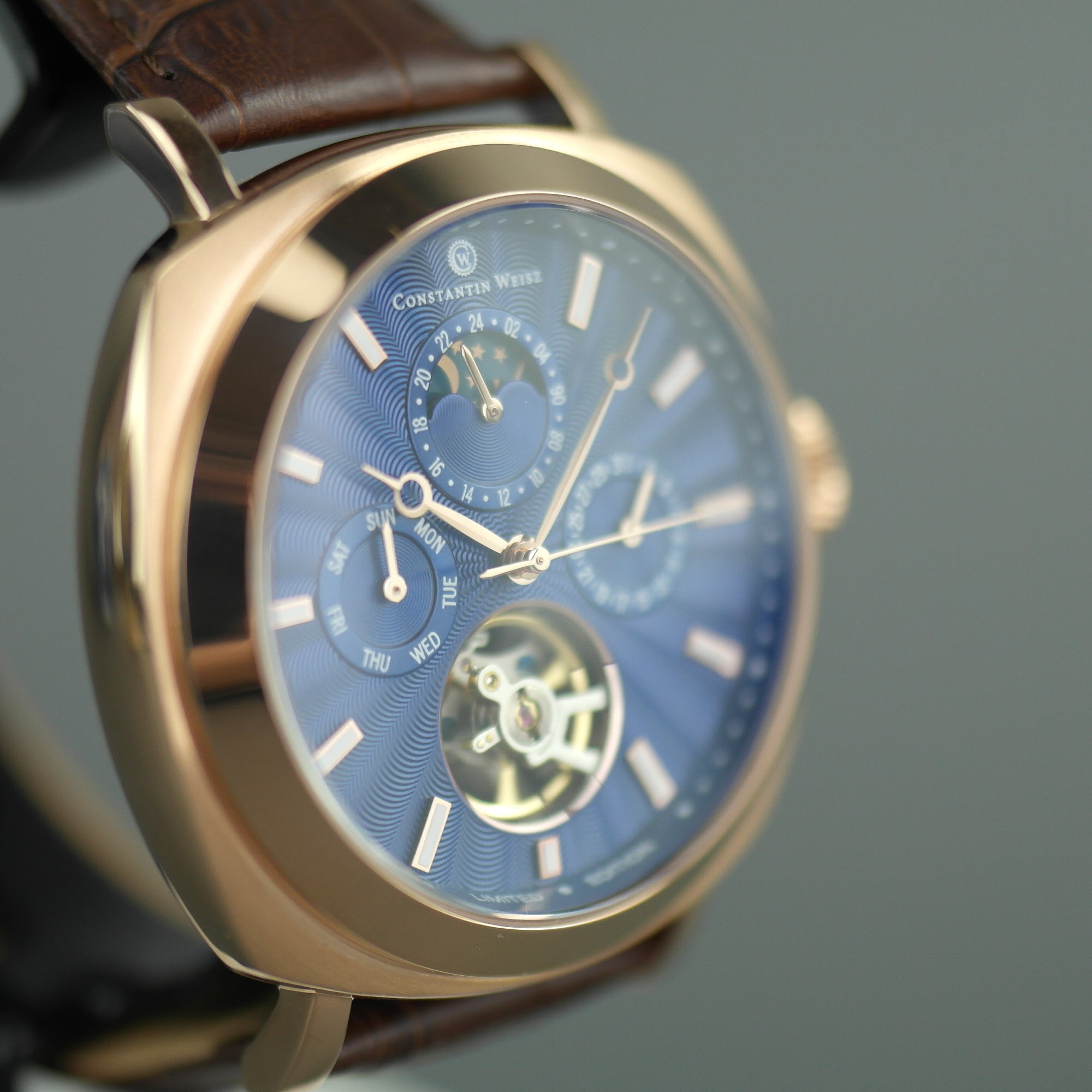 Constantin Weisz Limited Edition, automatische, vergoldete Armbanduhr mit marineblauem Zifferblatt und Lederarmband