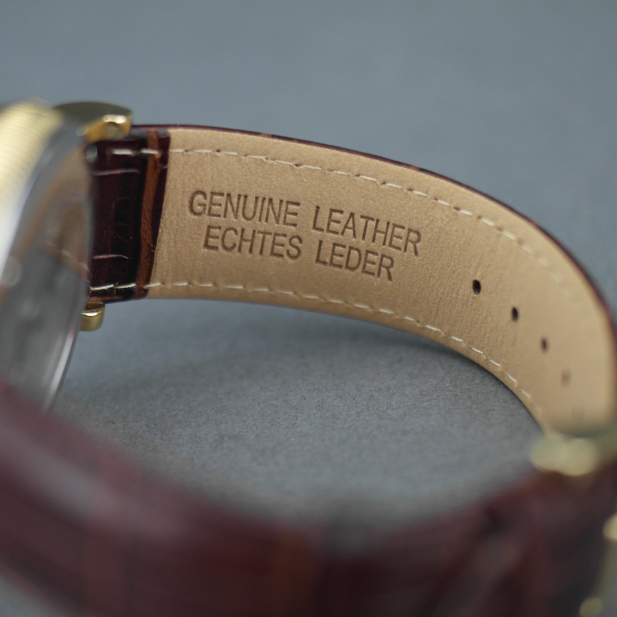 Constantin Weisz Automatik-Armbanduhr mit offenem Herzen, vergoldet, braunes Lederarmband