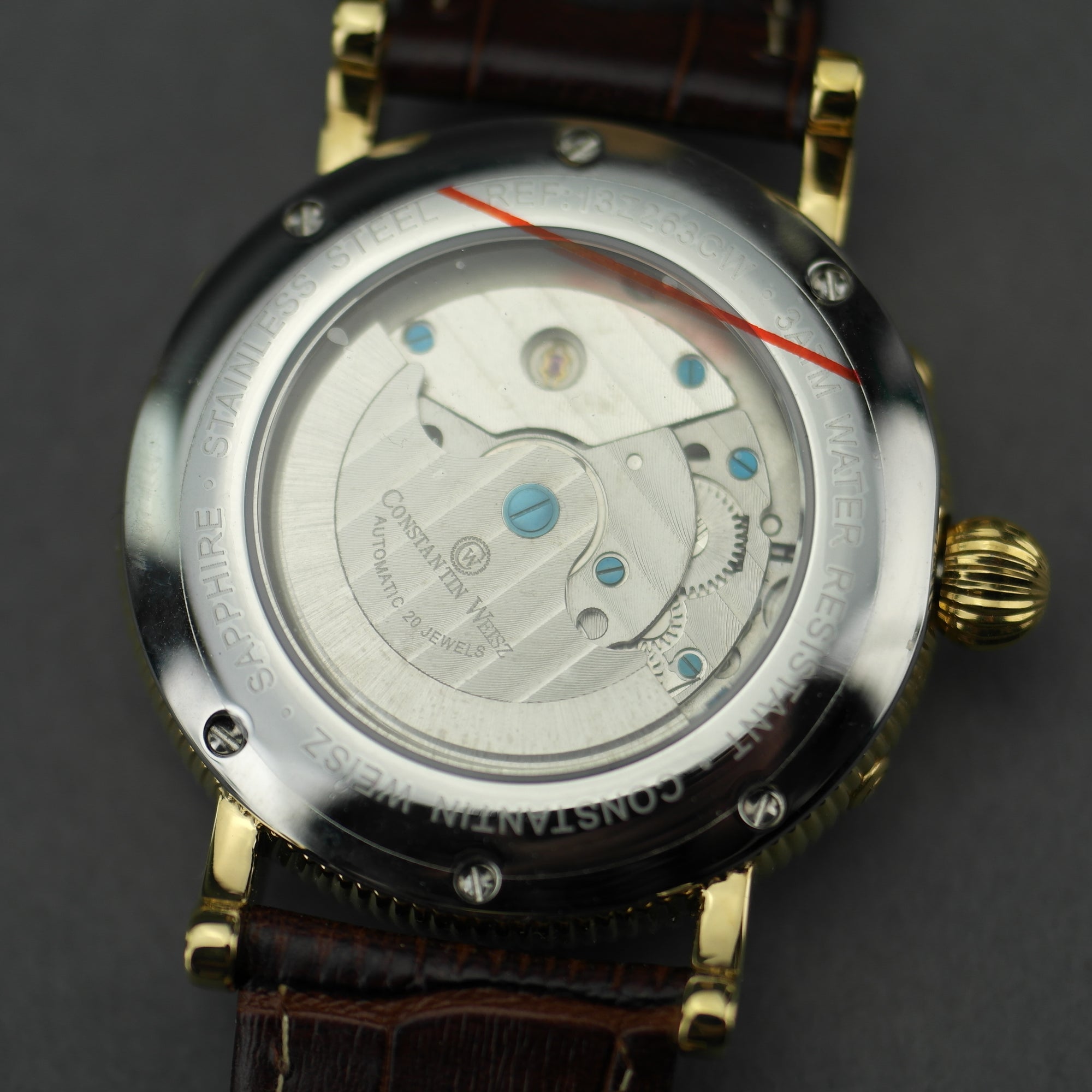 Constantin Weisz Automatik-Armbanduhr mit offenem Herzen, vergoldet, braunes Lederarmband