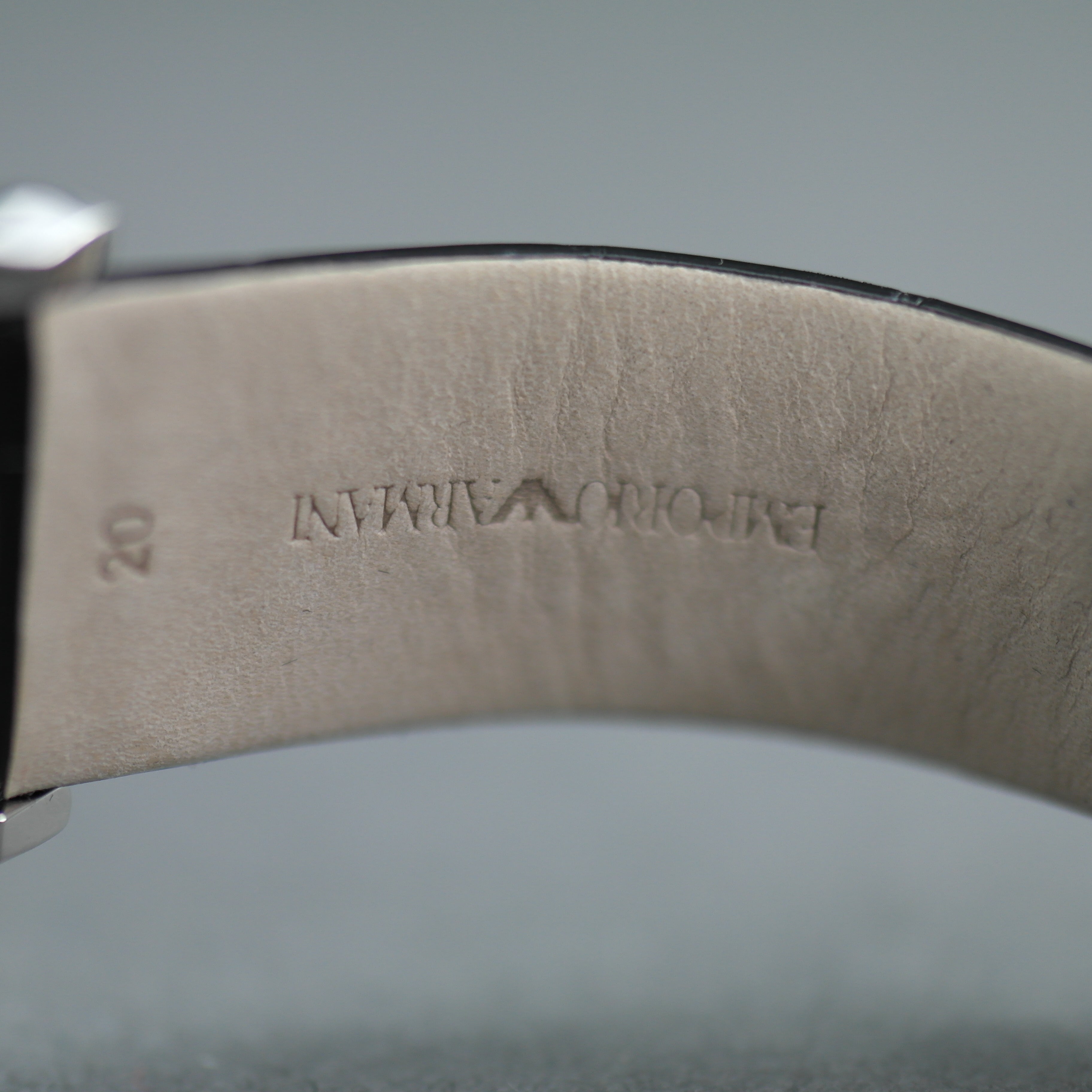 Emporio Armani Classic Swiss Reloj de pulsera de acero inoxidable con correa de cuero