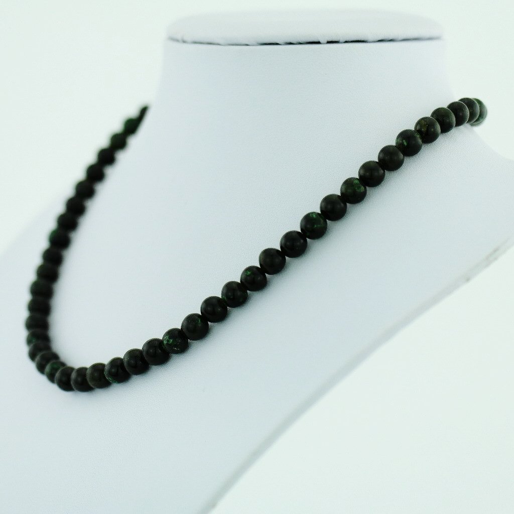 Antike Halskette aus Jade-Nephrit-Perlen mit Sterling-Verschluss