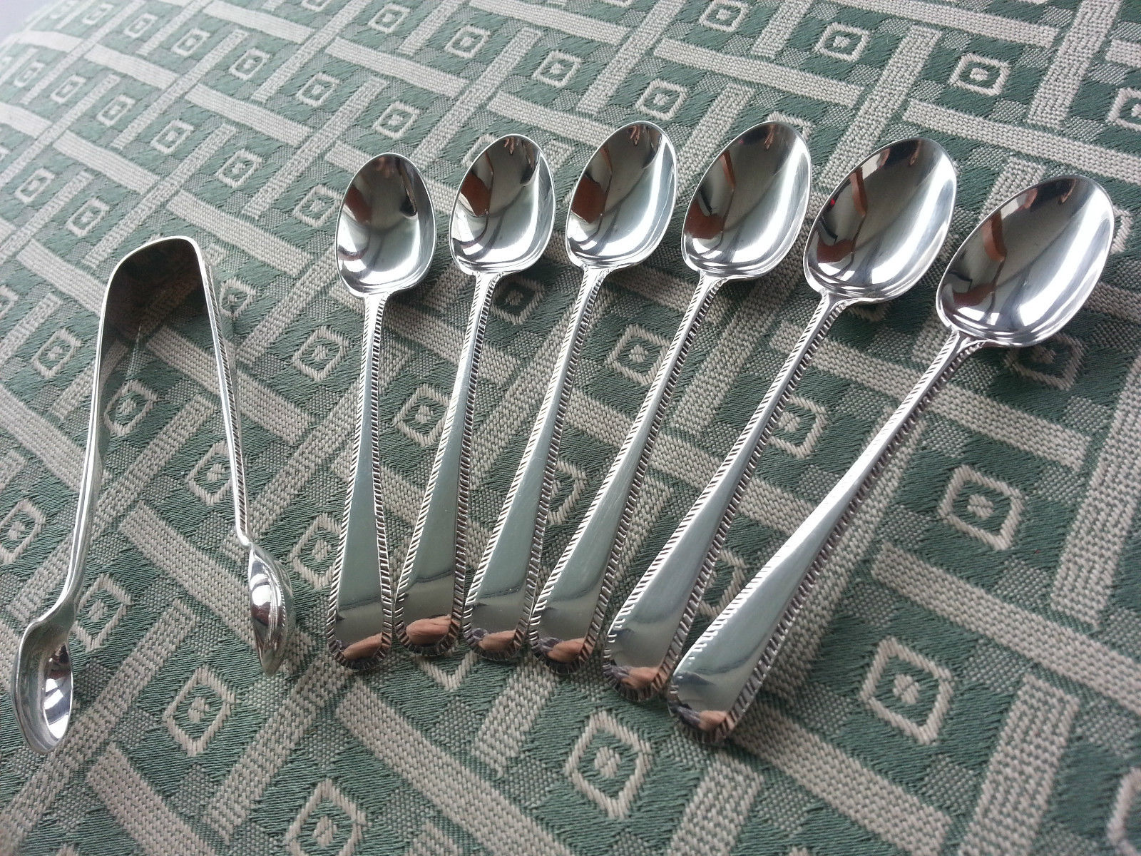 Antikes 1897er Set aus Löffeln und Zangen aus Sterlingsilber von James Deakin and Sons British Empire