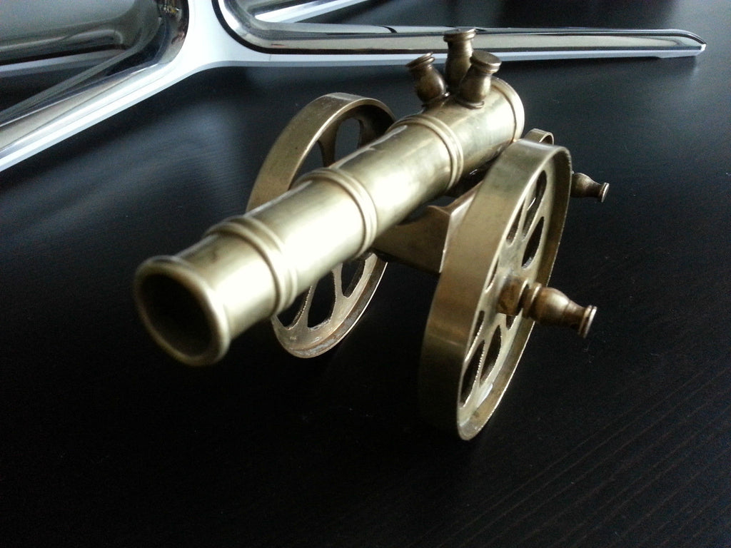 Vintage model Antique cannon brass statue great British Empire