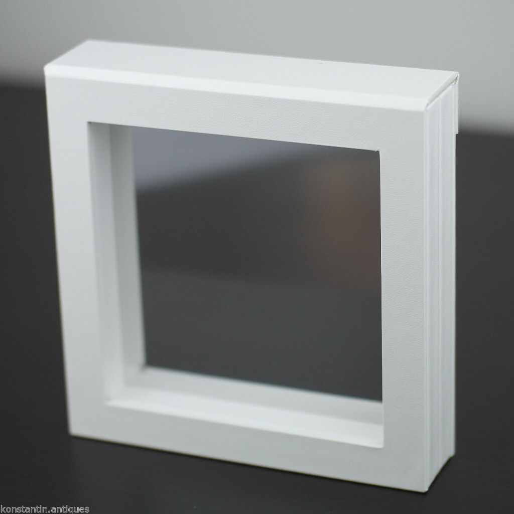 Marco expositor caja polipiel blanca con membrana transparente 100x100x25